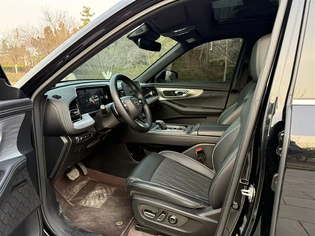 GAC Motor Trumpchi GS8 2023 — фото 16
