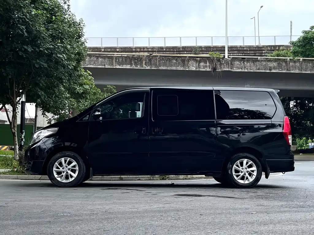 Dongfeng Lingzhi PLUS 2021