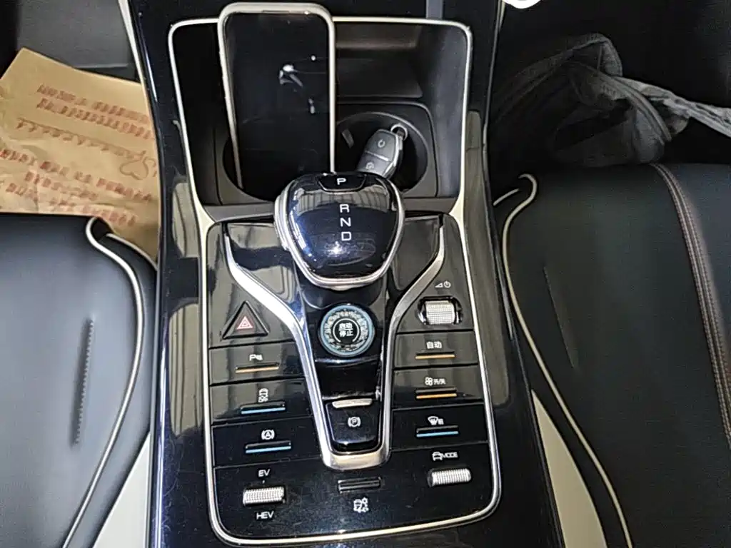 BYD Qin PLUS 2022 — фото 14