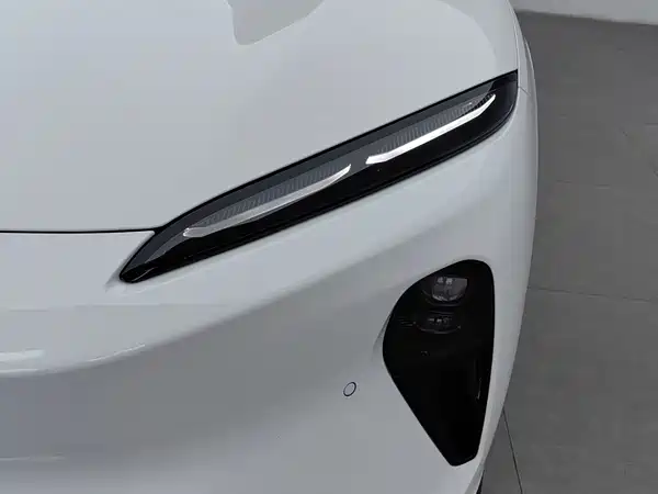 NIO ET5T 2024