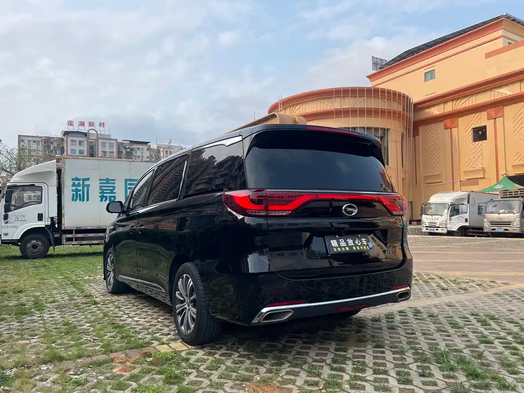 GAC Trumpchi M8 2018 — фото 4