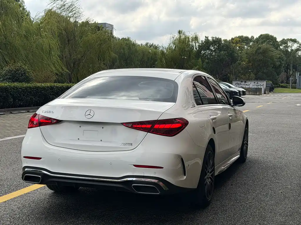 Mercedes-Benz C-Class 2025 — фото 14