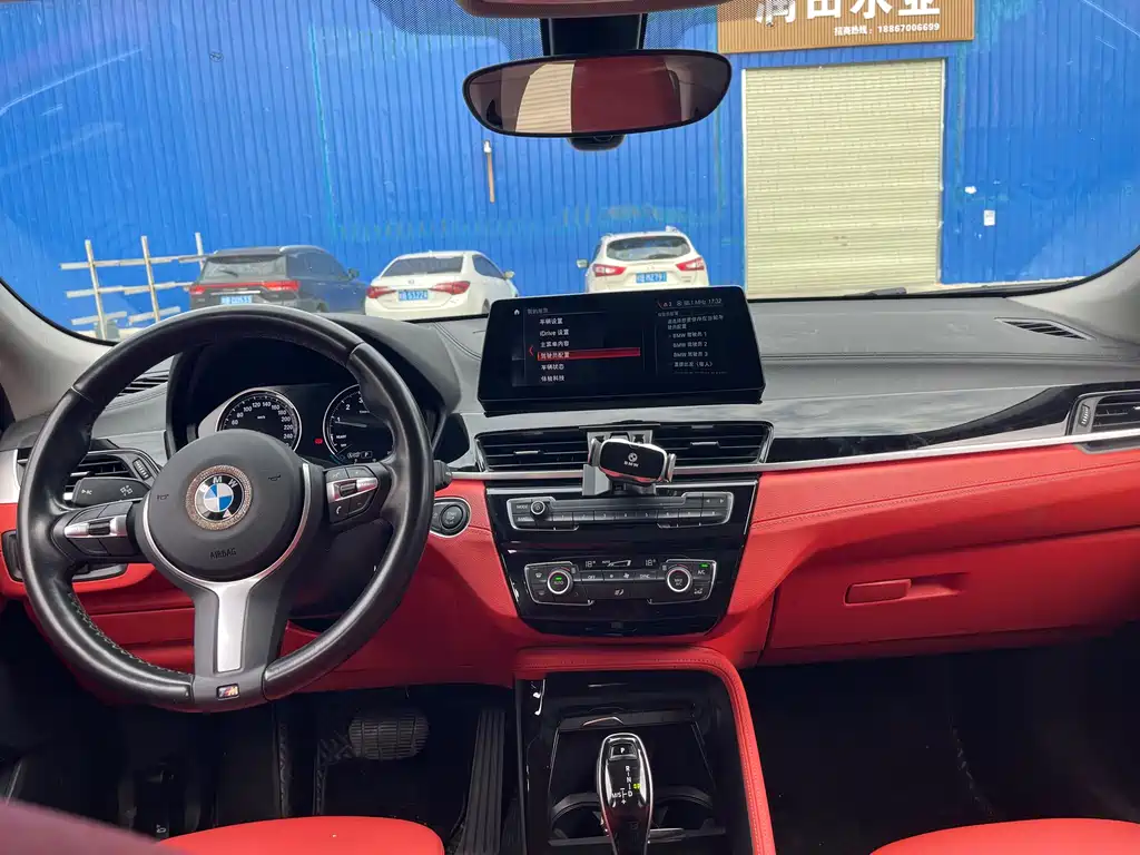 BMW X2 2022 — фото 8