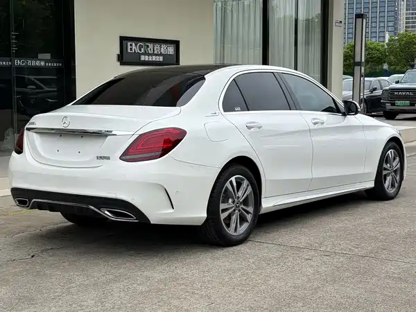 Mercedes-Benz C-Class 2021