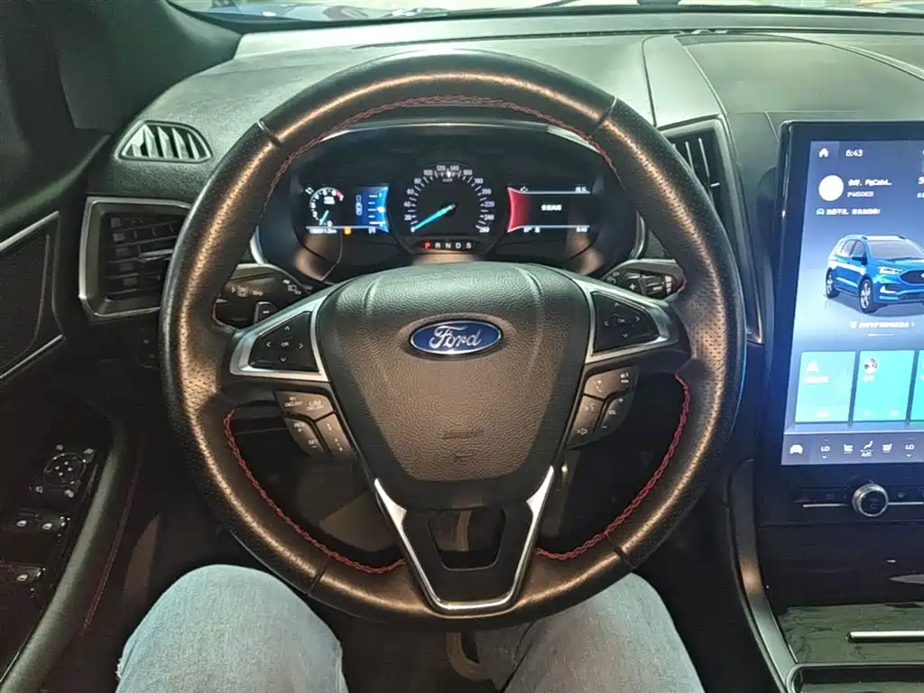 Ford Edge 2020 — фото 11