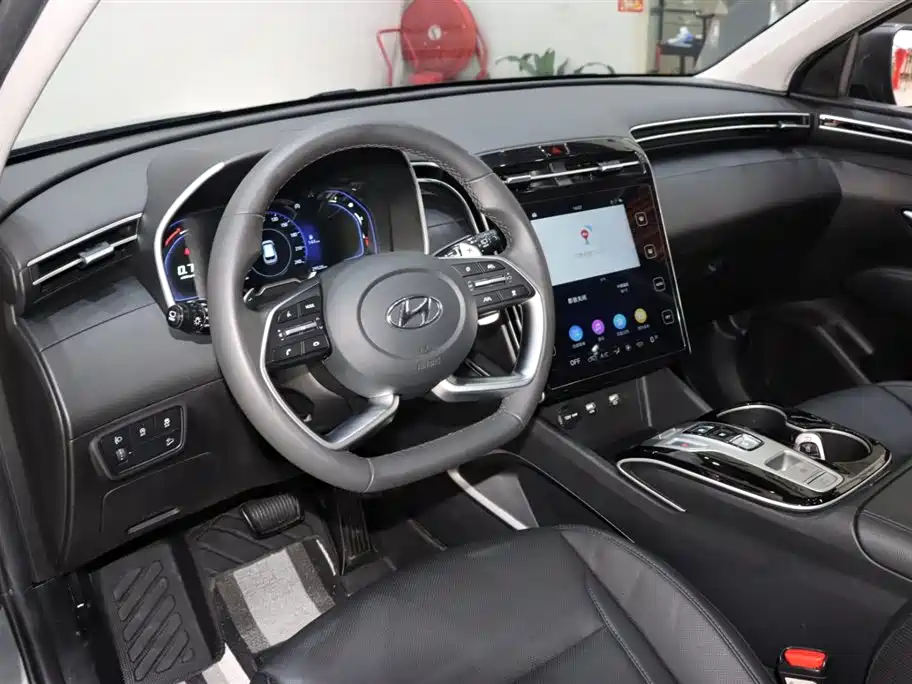 Hyundai Tucson 2023 — фото 10