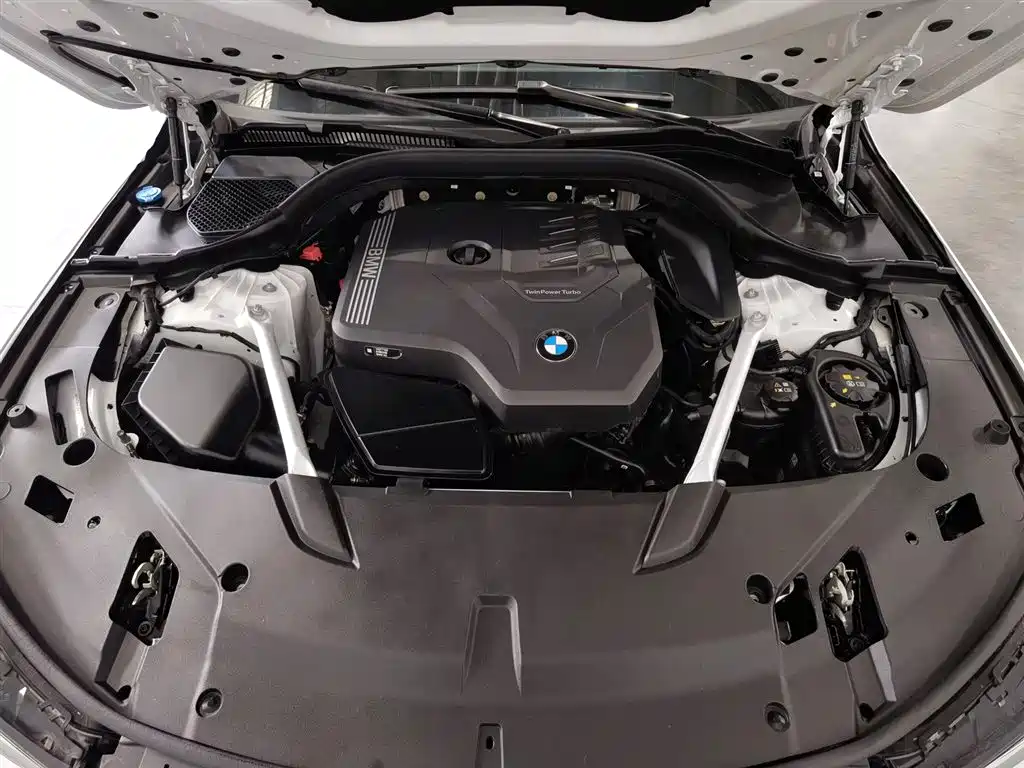 BMW 6 Series GT 2023 — фото 6