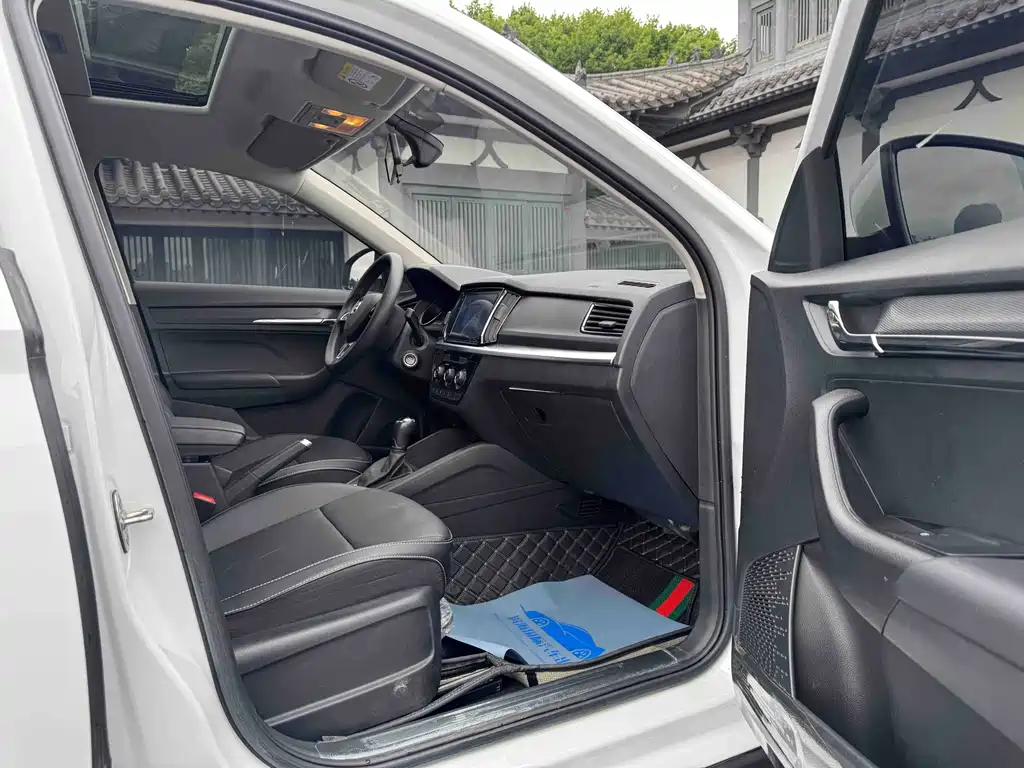 Skoda Kamiq 2023 — фото 10
