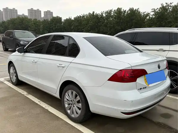Volkswagen Bora 2021
