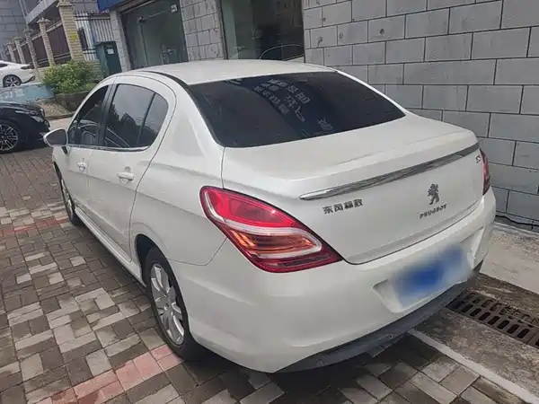 Peugeot 308 2015