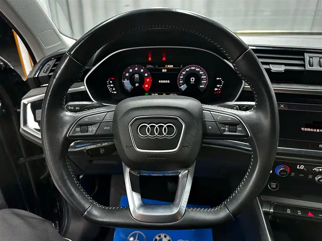 Audi Q3 2022 — фото 13