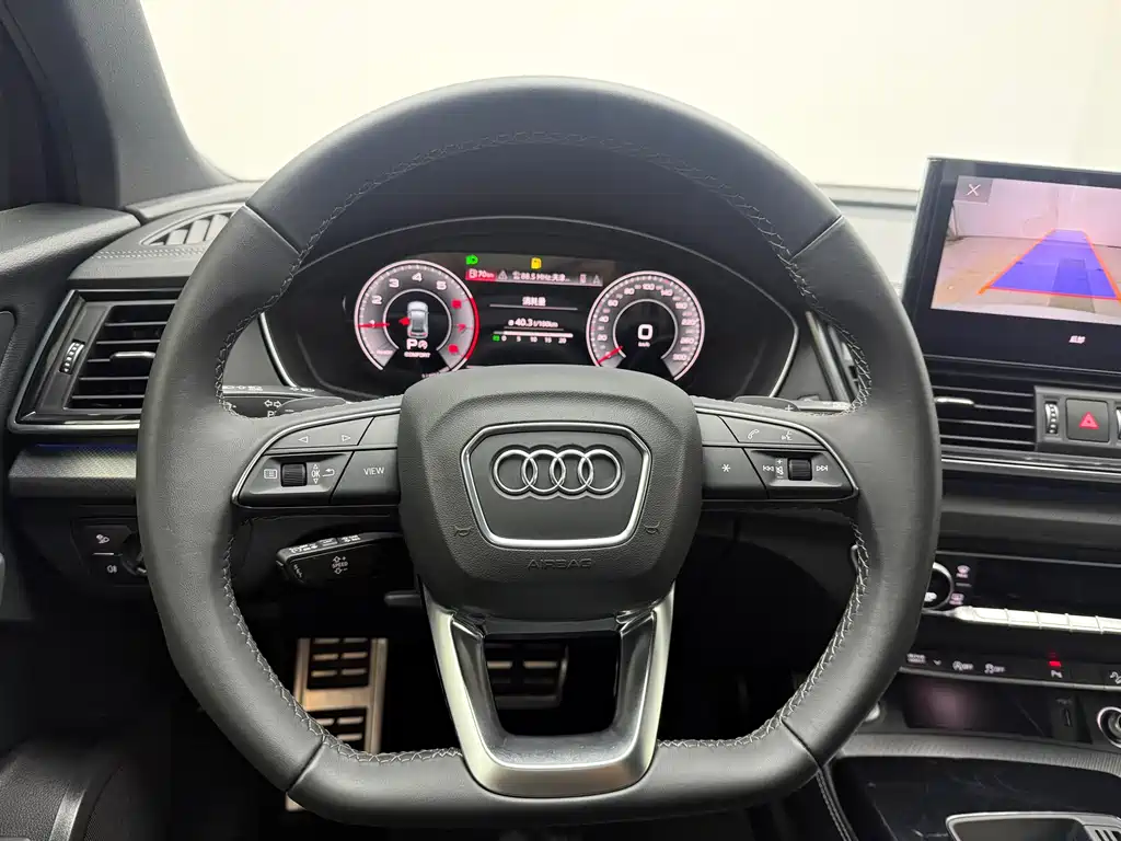 Audi Q5L 2023 — фото 9
