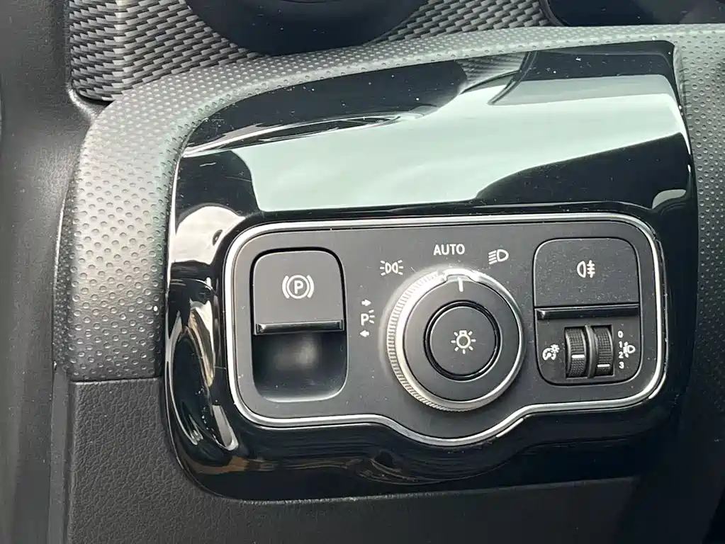 Mercedes-Benz A-Class 2021 — фото 22