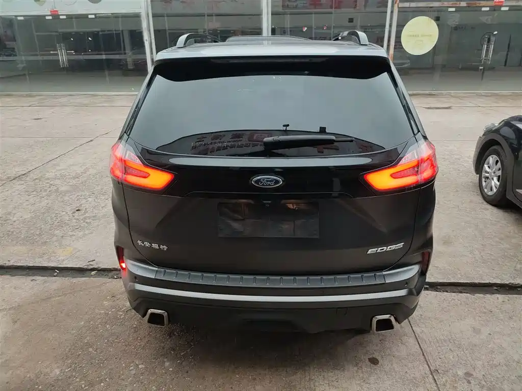 Ford Edge 2019 — фото 4