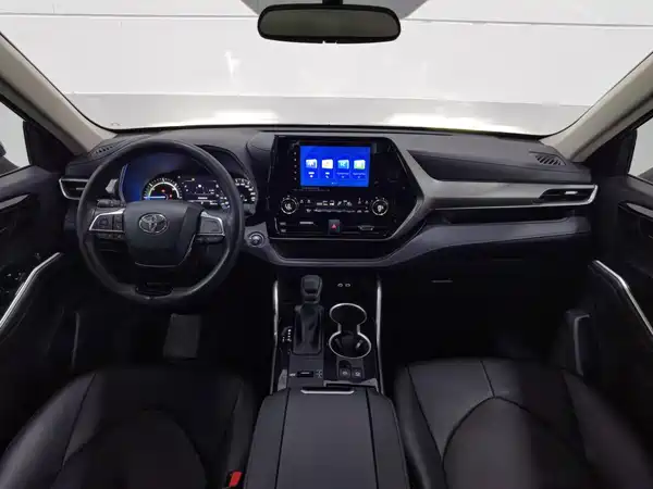 Toyota Highlander 2023