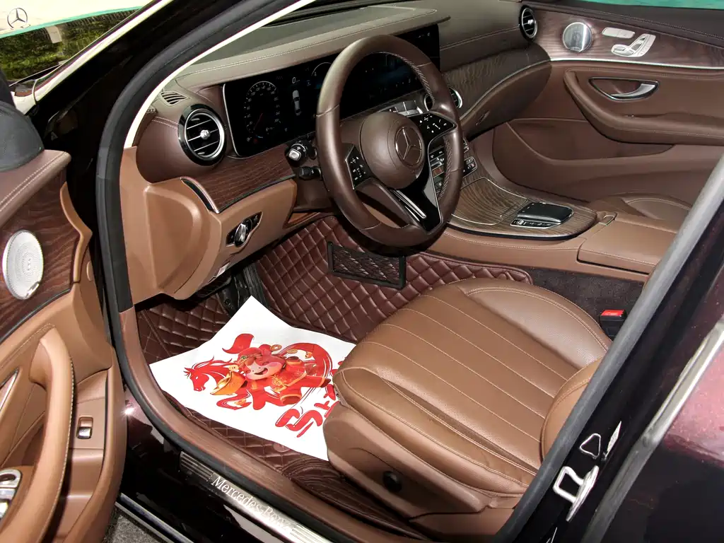 Mercedes-Benz E-Class 2021 — фото 12