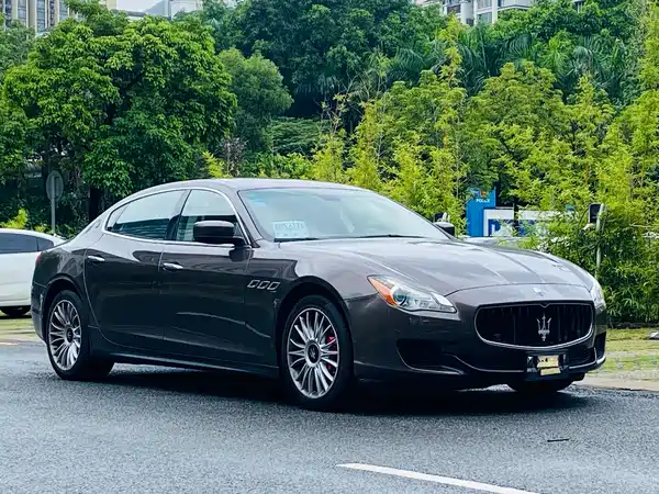 Maserati Quattroporte 2013