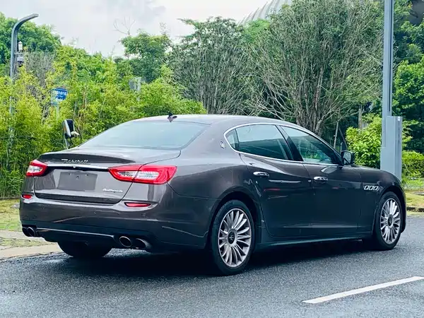 Maserati Quattroporte 2013