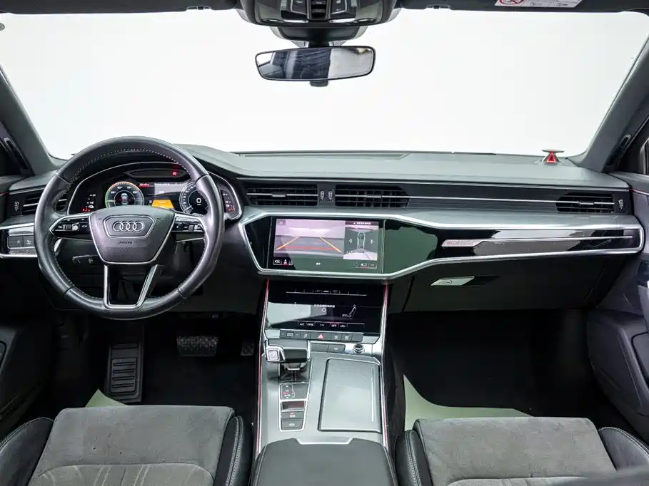 Audi A6L New Energy 2021 — фото 6