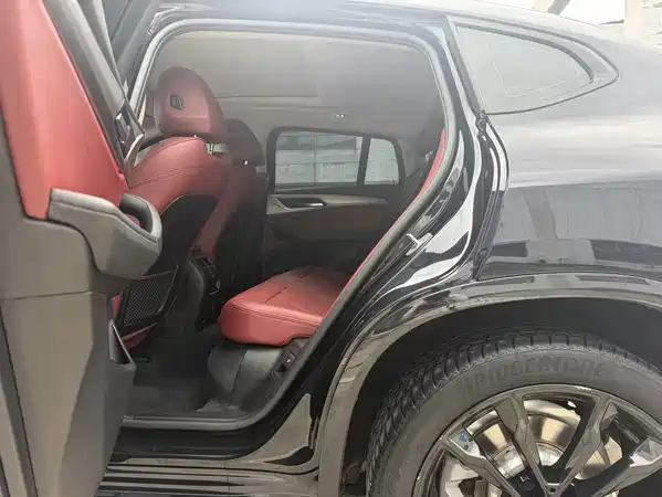 BMW X4 2023