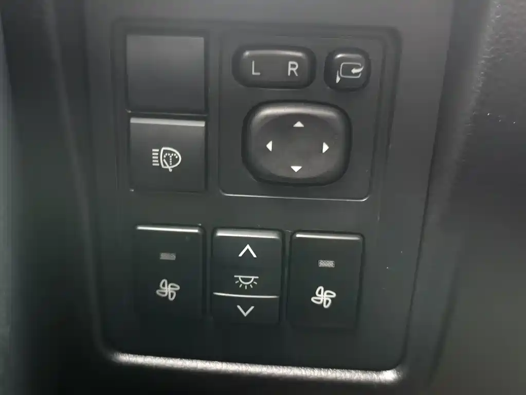 Toyota Prado 2018 — фото 22