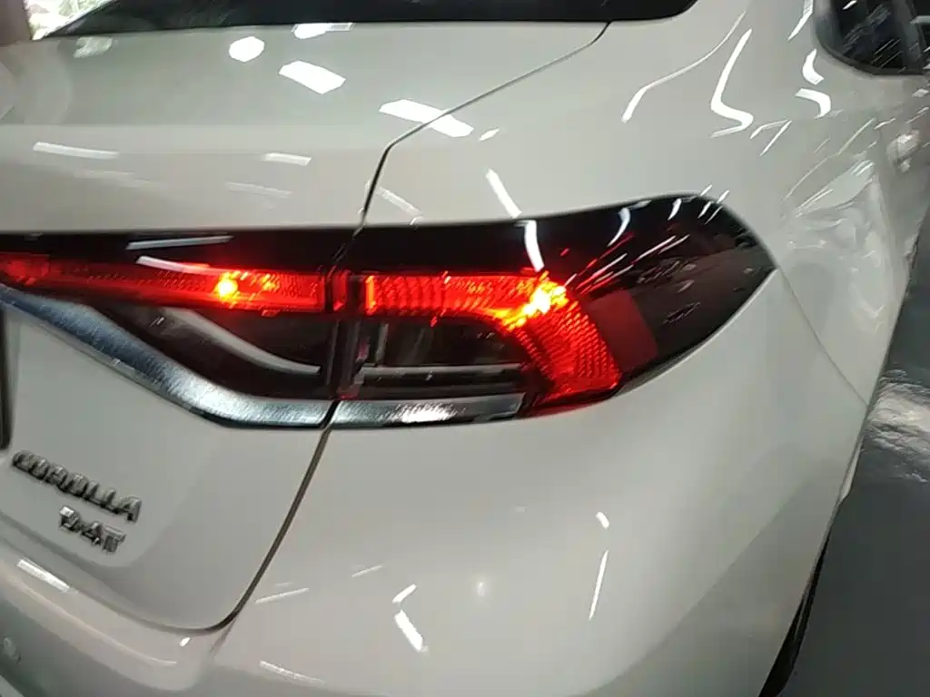 Toyota Corolla 2020 — фото 8