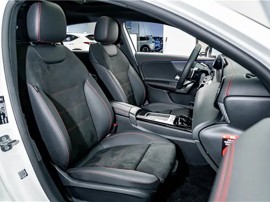 Mercedes-Benz A-Class 2024 — фото 19