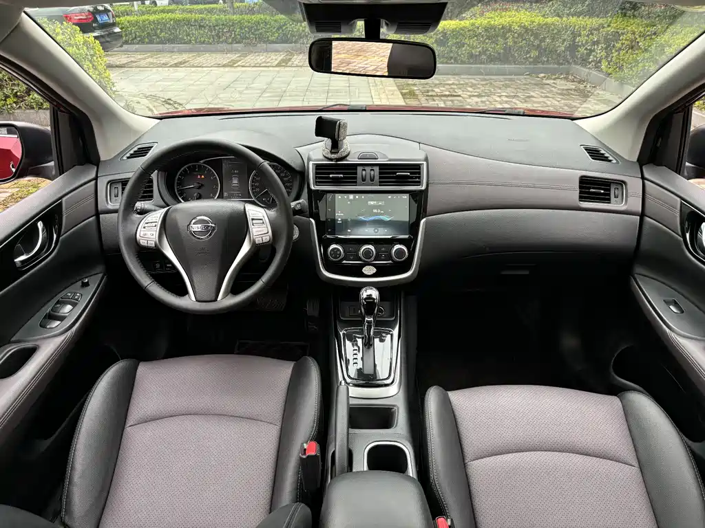 Nissan Tiida 2021 — фото 15
