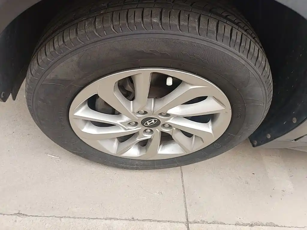 Hyundai Tucson 2017 — фото 23