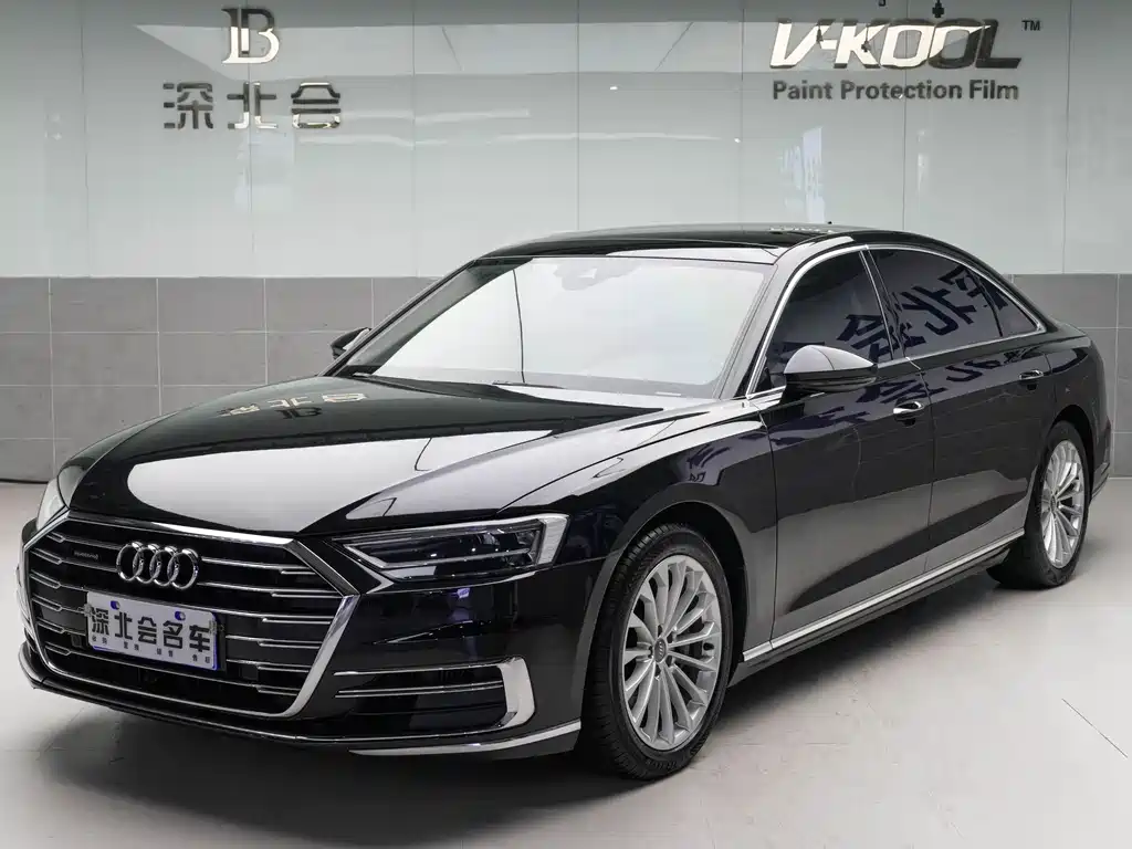 Audi A8 2019 — фото 1