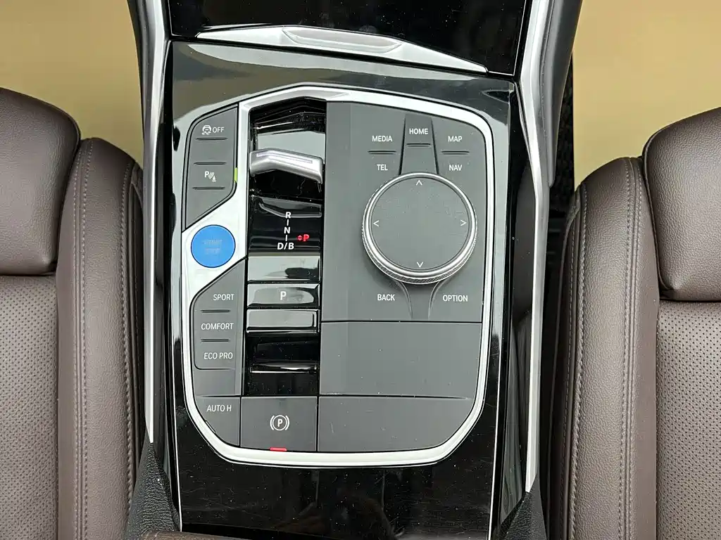 BMW i3 2023 — фото 21