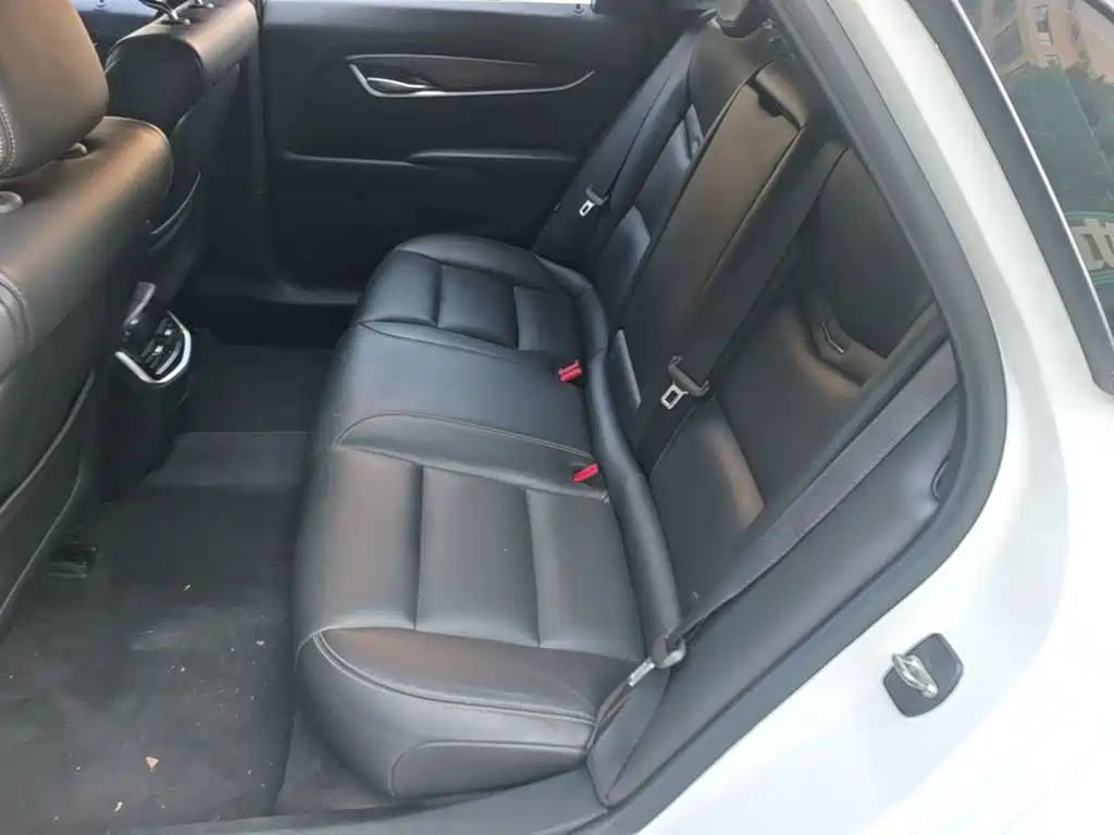 Cadillac XTS 2018 — фото 17
