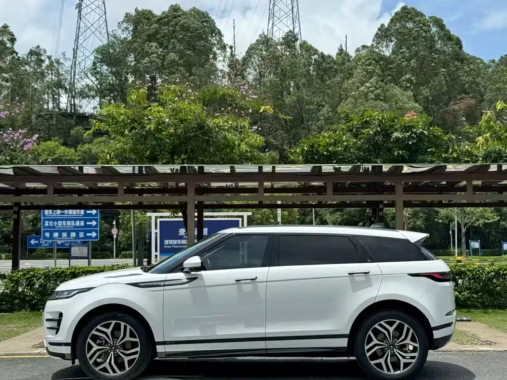 Land Rover Range Rover Evoque 2023 — фото 4