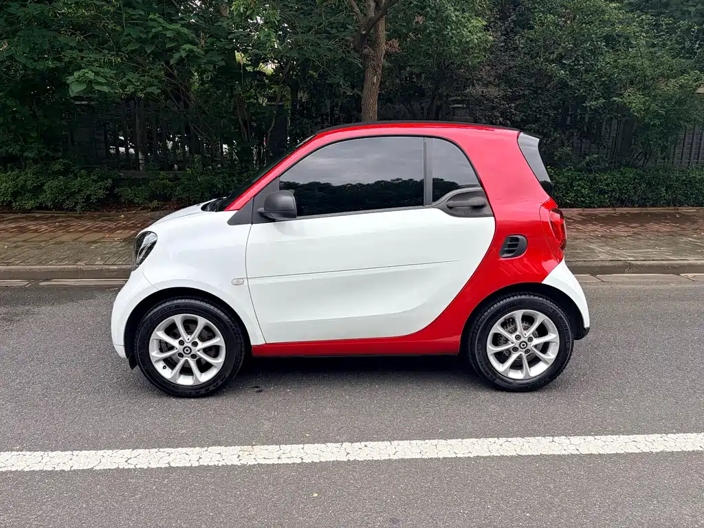 smart fortwo 2017 — фото 3