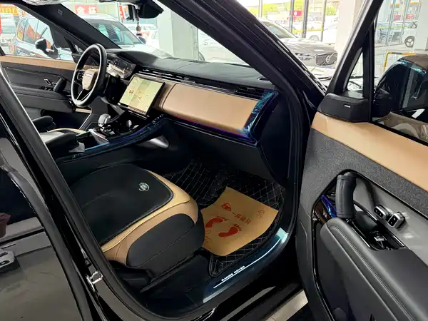 Land Rover Range Rover Sport 2025