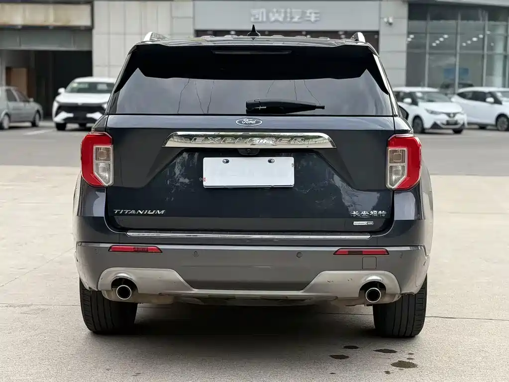 Ford Explorer 2020 — фото 9