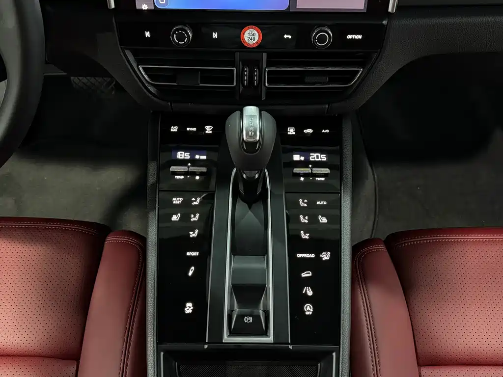 Porsche Macan 2023 — фото 12