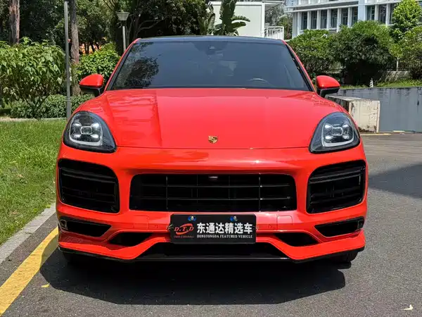 Porsche Cayenne 2021