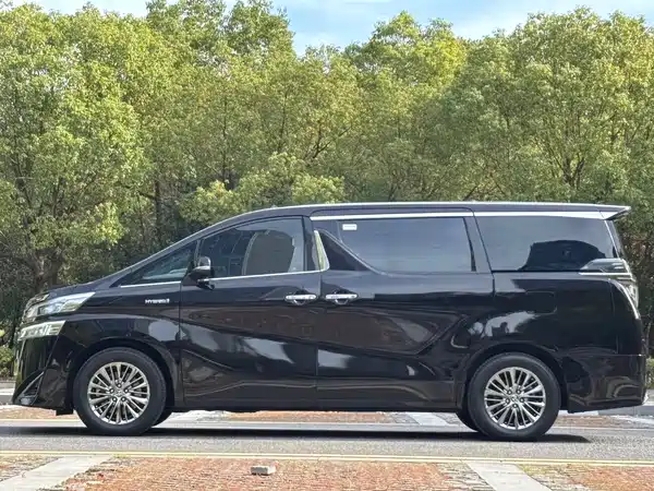 Toyota Vellfire 2019