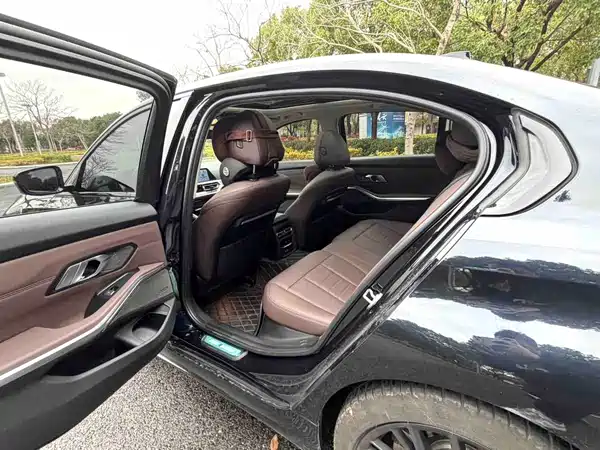 BMW 3 Series 2020