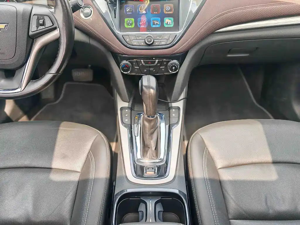 Chevrolet Malibu 2017 — фото 14
