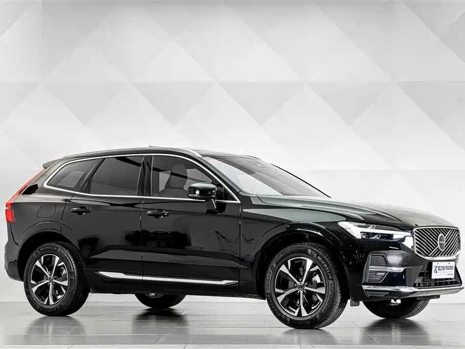 Volvo XC60 2026 — фото 5