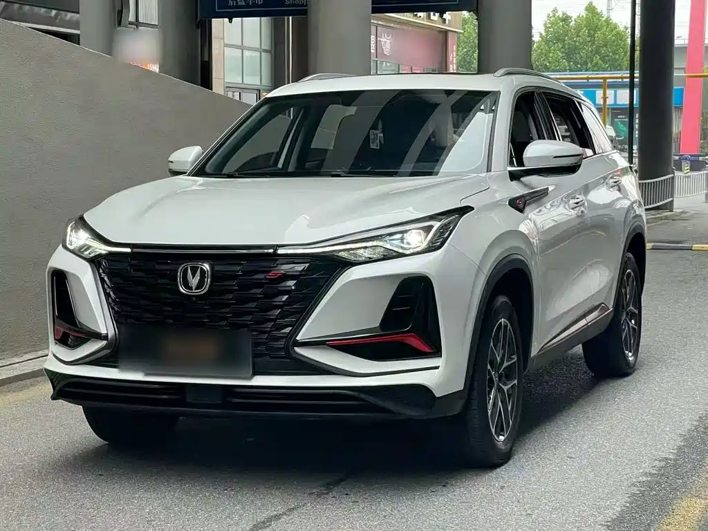 Changan CS75 PLUS 2022 — фото 1
