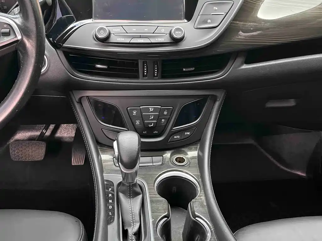 Buick Envision Plus 2018 — фото 19