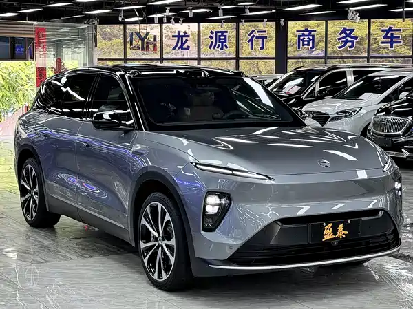 NIO ES8 2024