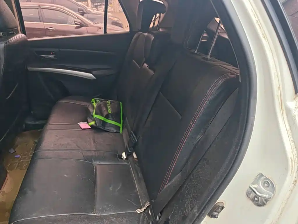 Suzuki S-Cross 2015 — фото 17