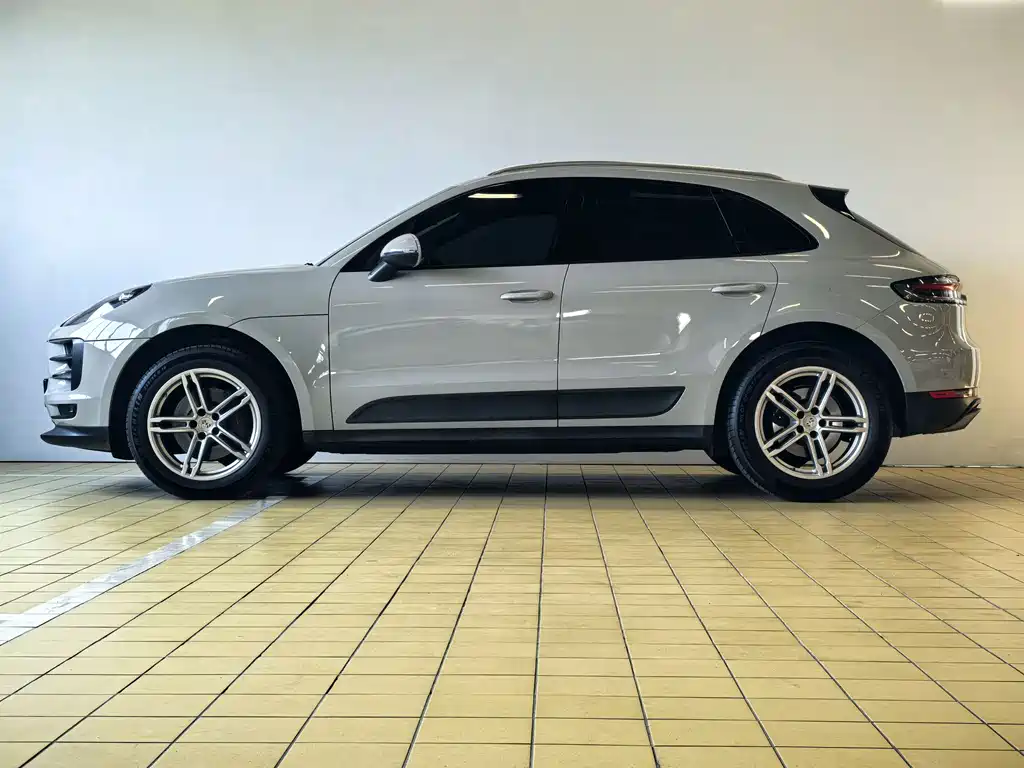 Porsche Macan 2021 — фото 4