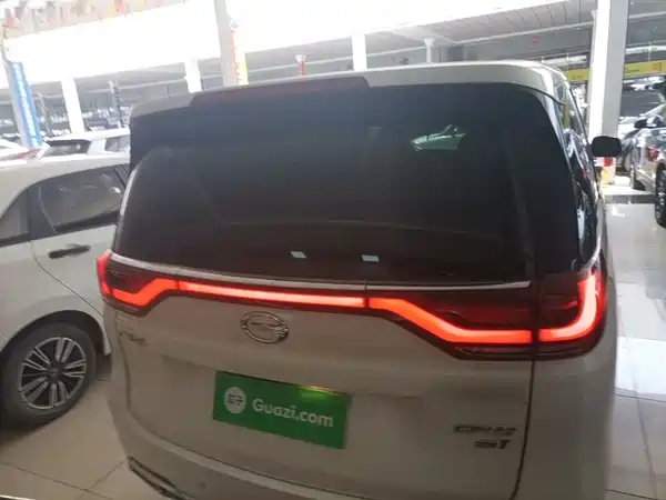 GAC Trumpchi M8 2018