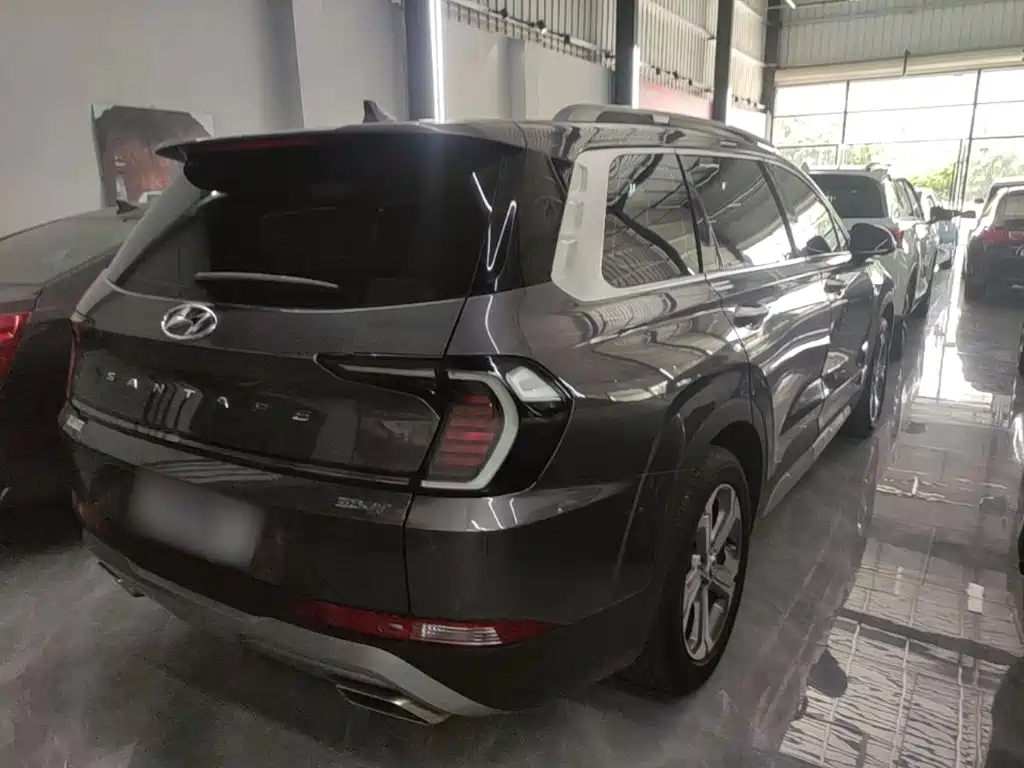 Hyundai Santa Fe 2023