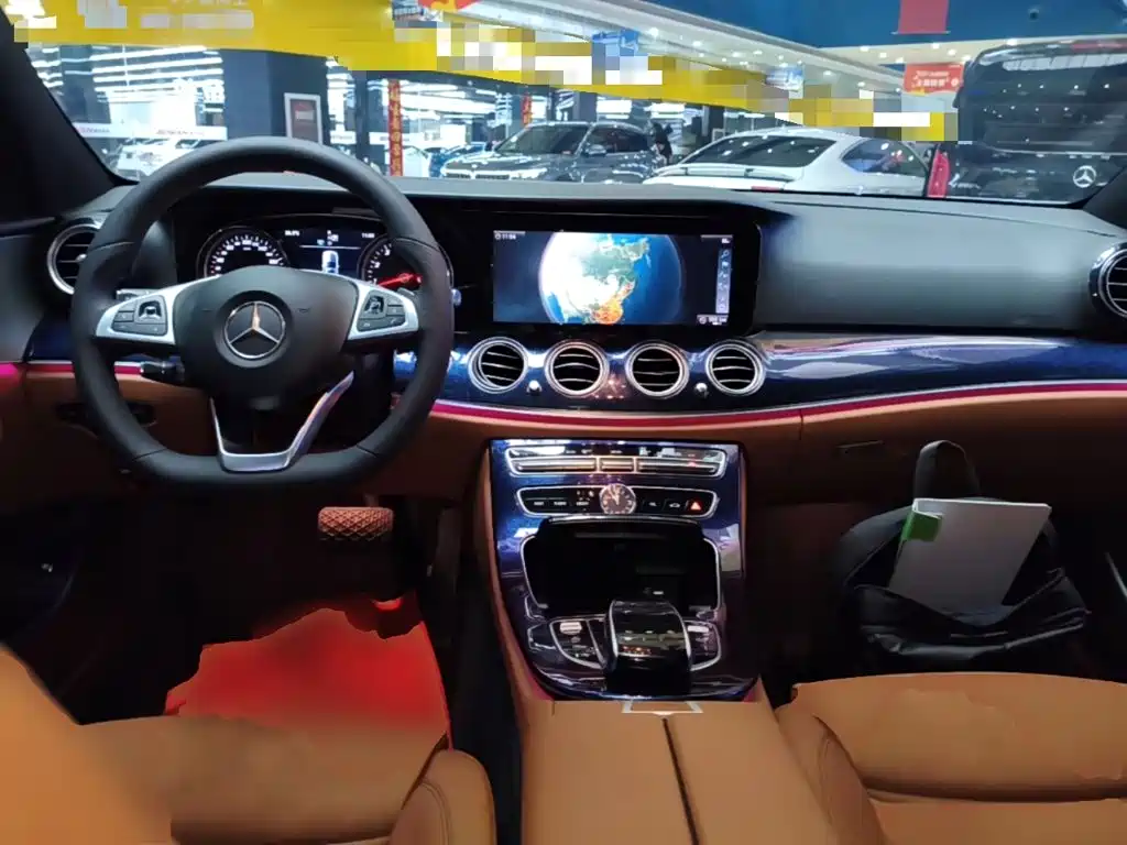 Mercedes-Benz E-Class 2017 — фото 10